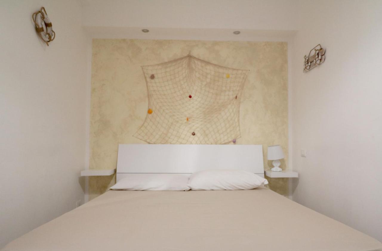 B&B I 100 Passi Gaeta Exteriör bild